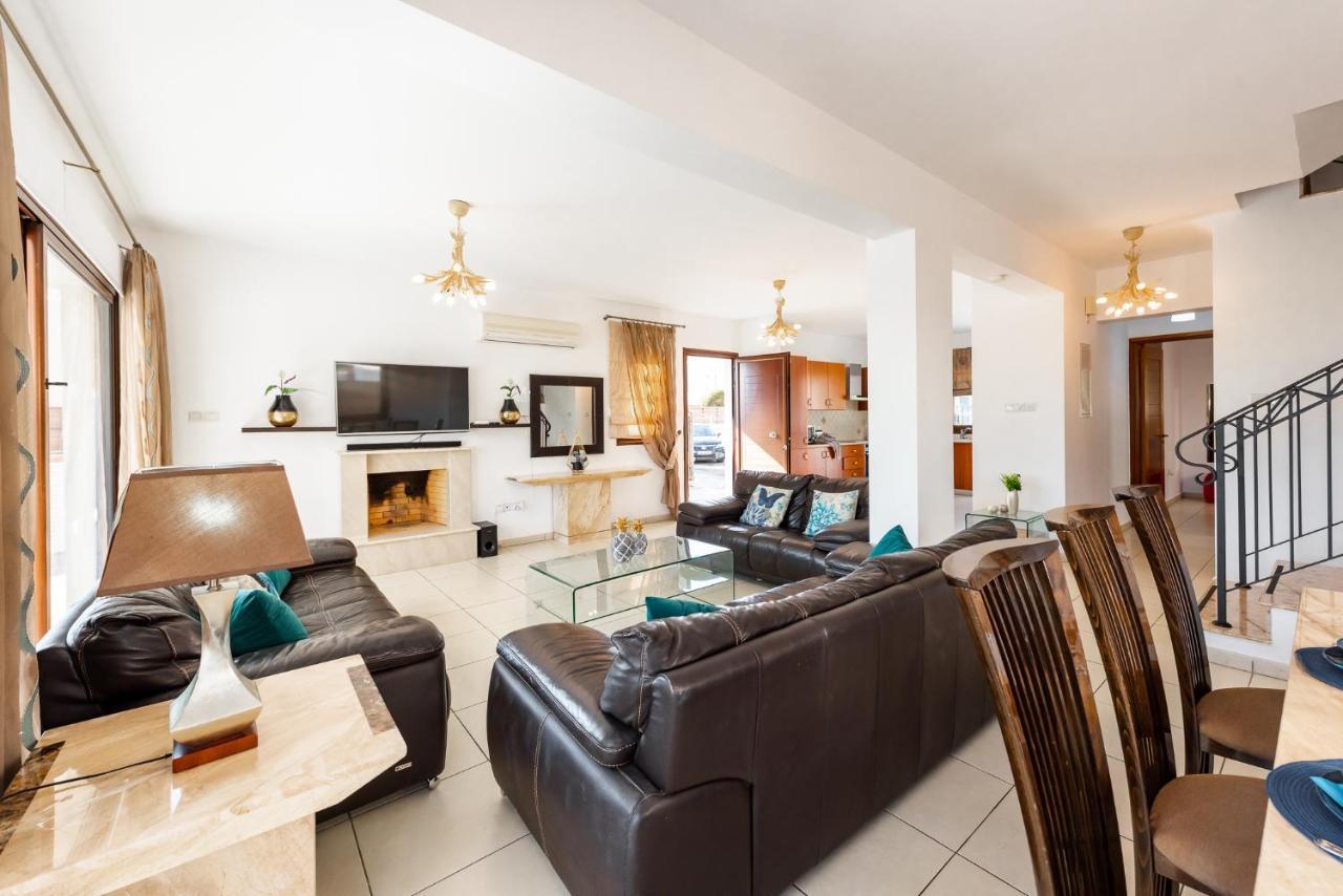 איה נאפה Sea Front Oceanus H2 By Ezoria Villas מראה חיצוני תמונה
