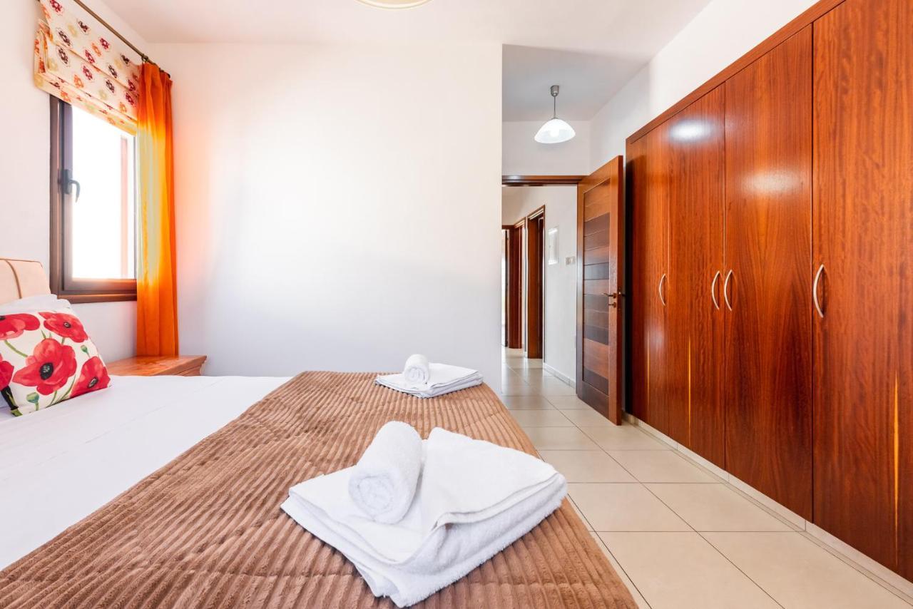 איה נאפה Sea Front Oceanus H2 By Ezoria Villas מראה חיצוני תמונה