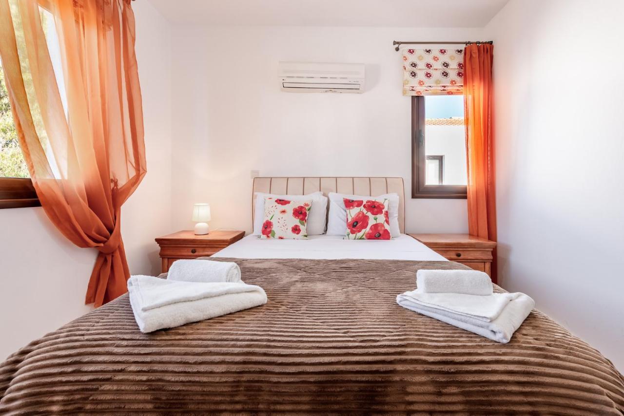 איה נאפה Sea Front Oceanus H2 By Ezoria Villas מראה חיצוני תמונה